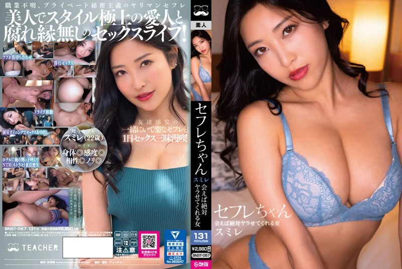 颜值不错苗条贫乳妹子全裸诱惑 露逼翘着屁股翘起双脚掰开毛毛挺多 很是诱惑喜欢不要错过